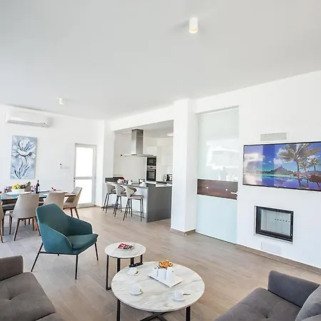 Villa Olive Titan, Brand New,Exquisite 5Bdr Protaras Villa With Pool,Close To The Beach * プロタラス