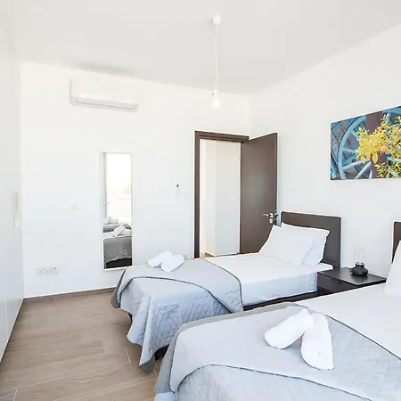 Villa Olive Titan, Brand New,Exquisite 5Bdr Protaras Villa With Pool,Close To The Beach *