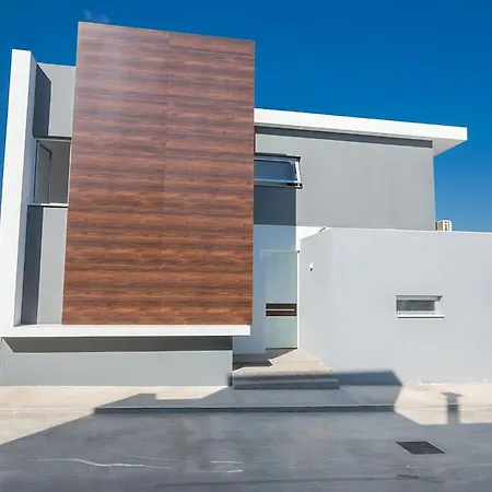 Villa Olive Titan, Brand New,Exquisite 5Bdr Protaras Villa With Pool,Close To The Beach プロタラス